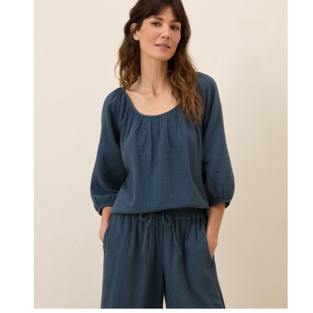 Pact Coastal Double Gauze Scoop Neck Top in French Navy